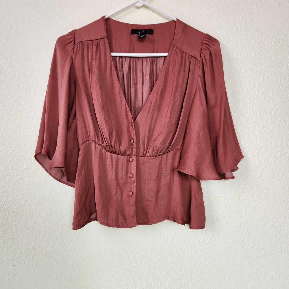 Forever 21 Flowy Bronze/Terracotta Blouse Size S Button Front Flutter Sleeve Y2K